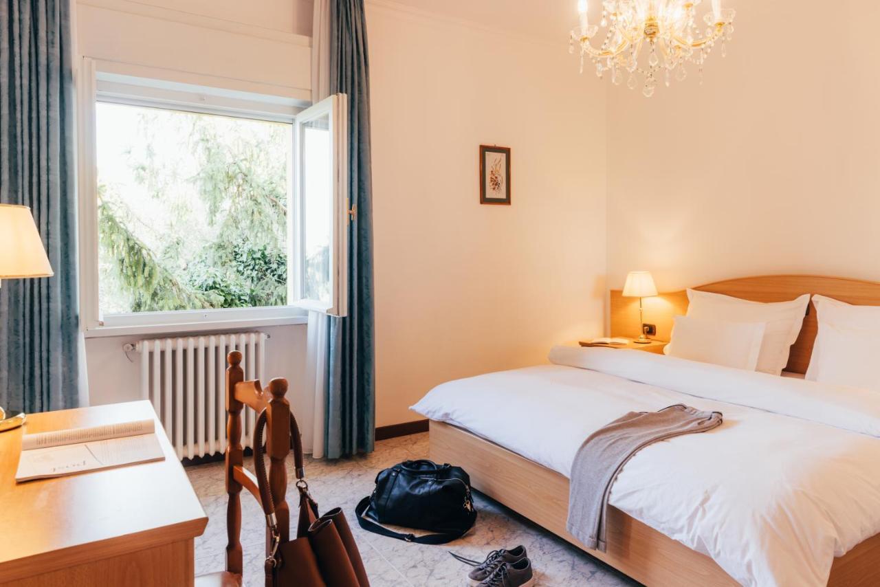 Hotel Orione - Lake Front Hotel Brenzone sul Garda Exteriör bild