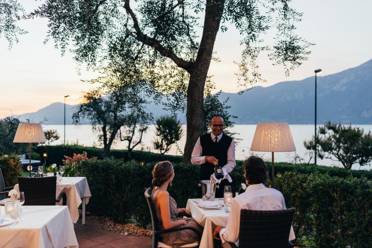 Hotel Orione - Lake Front Hotel Brenzone sul Garda Exteriör bild