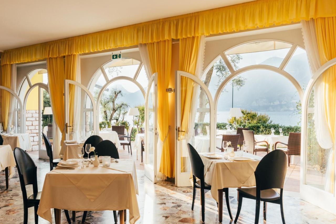 Hotel Orione - Lake Front Hotel Brenzone sul Garda Exteriör bild
