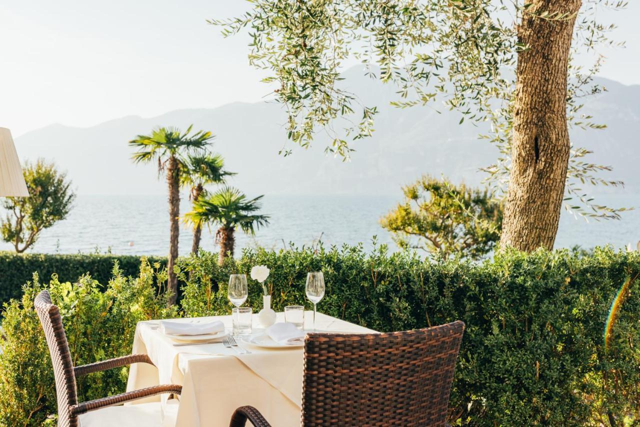 Hotel Orione - Lake Front Hotel Brenzone sul Garda Exteriör bild