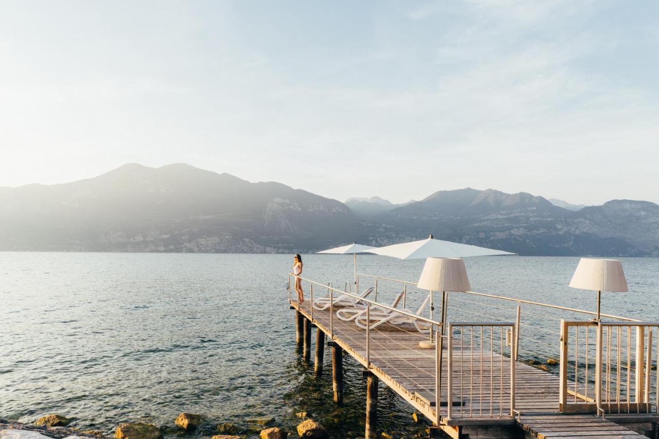 Hotel Orione - Lake Front Hotel Brenzone sul Garda Exteriör bild