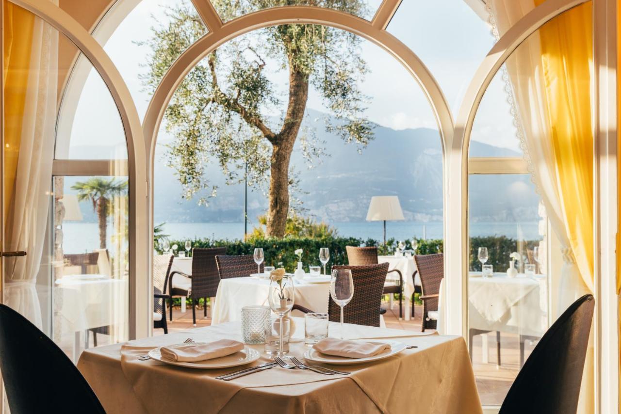 Hotel Orione - Lake Front Hotel Brenzone sul Garda Exteriör bild