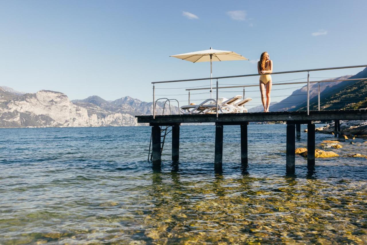 Hotel Orione - Lake Front Hotel Brenzone sul Garda Exteriör bild
