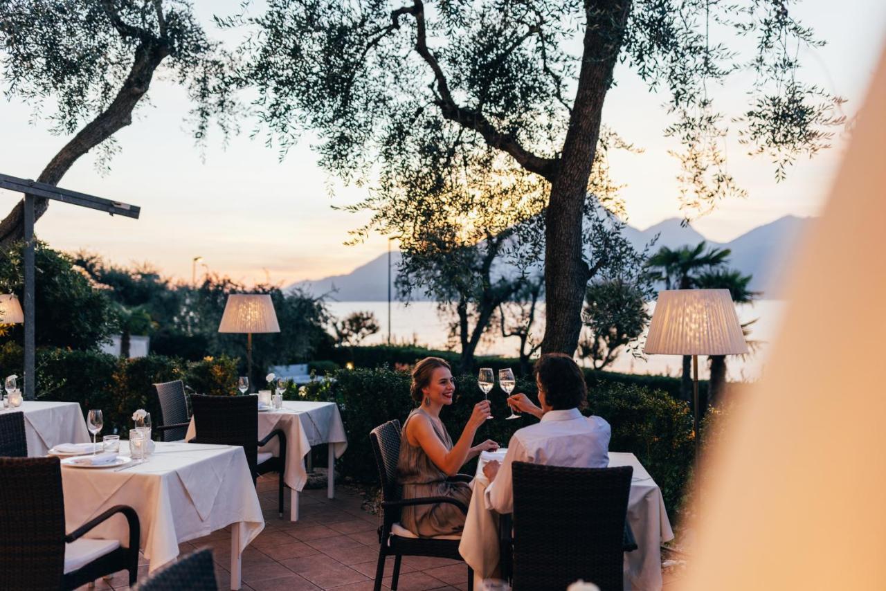 Hotel Orione - Lake Front Hotel Brenzone sul Garda Exteriör bild