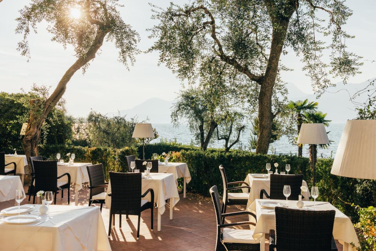 Hotel Orione - Lake Front Hotel Brenzone sul Garda Exteriör bild