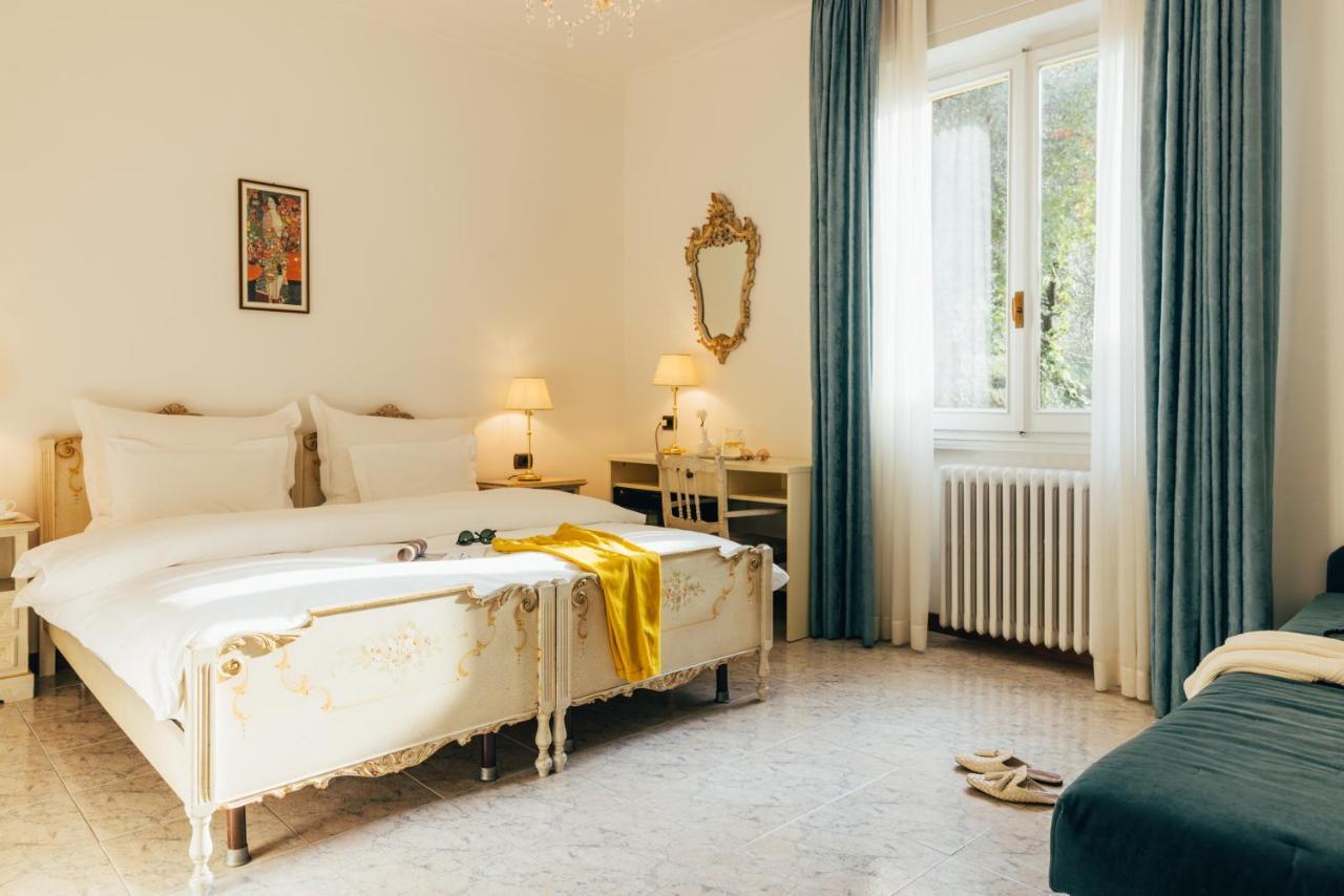 Hotel Orione - Lake Front Hotel Brenzone sul Garda Exteriör bild
