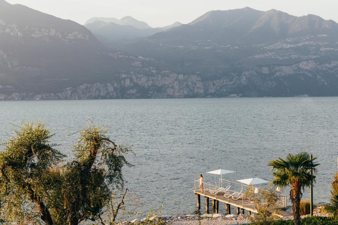 Hotel Orione - Lake Front Hotel Brenzone sul Garda Exteriör bild